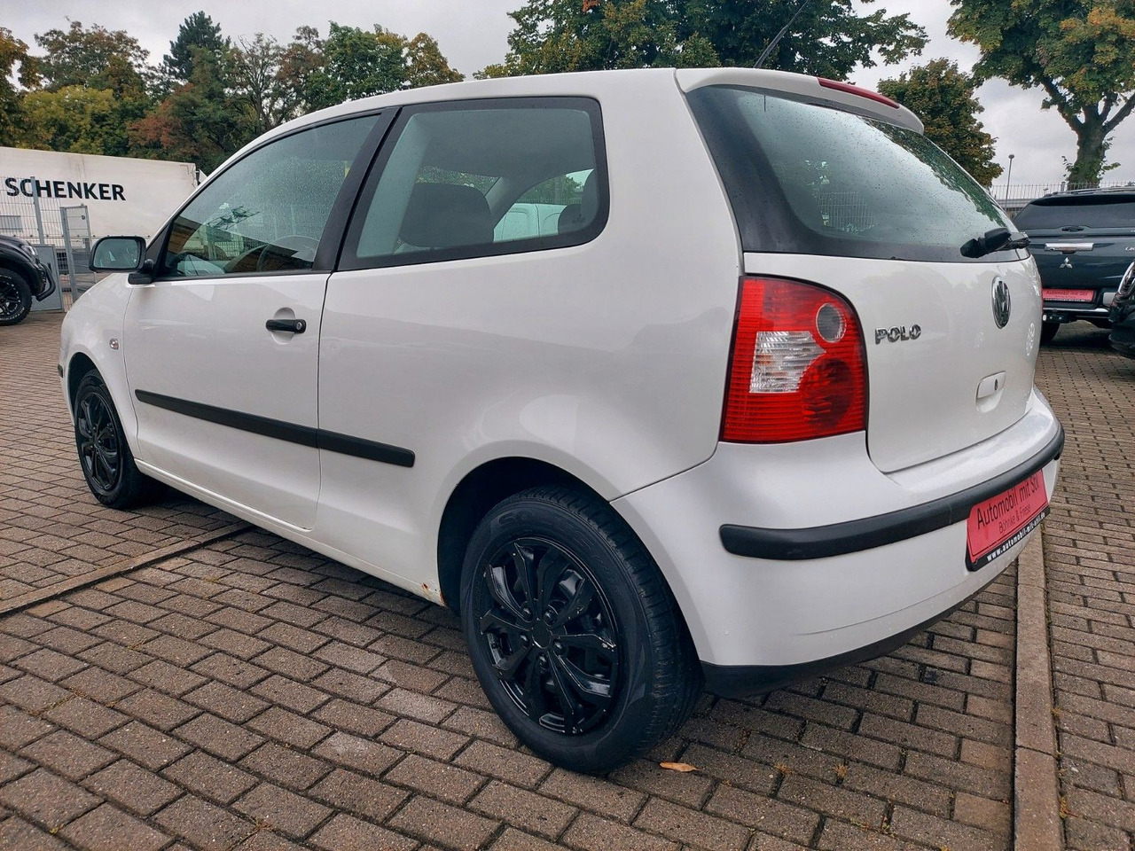 Volkswagen Polo IV Basis Klima ohnee TÜV - Лек автомобил: снимка 4 Volkswagen Polo IV Basis Klima ohnee TÜV - Лек автомобил: снимка 4