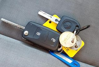 Volkswagen T5 Transporter Kasten 4Motion KLIMA STANDHEIZUN - Пътнически бус: снимка 3 Volkswagen T5 Transporter Kasten 4Motion KLIMA STANDHEIZUN - Пътнически бус: снимка 3