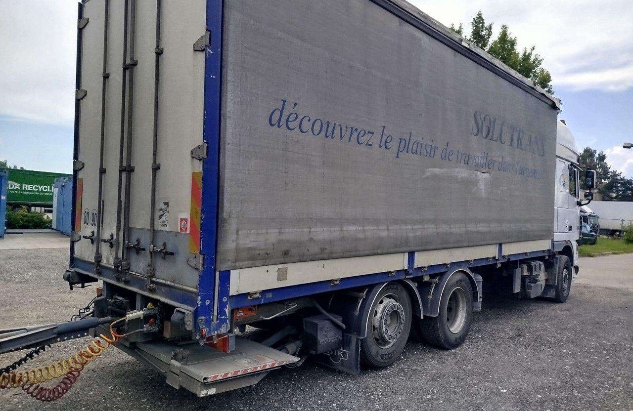 DAF XF 460 - Камион с брезент: снимка 4 DAF XF 460 - Камион с брезент: снимка 4