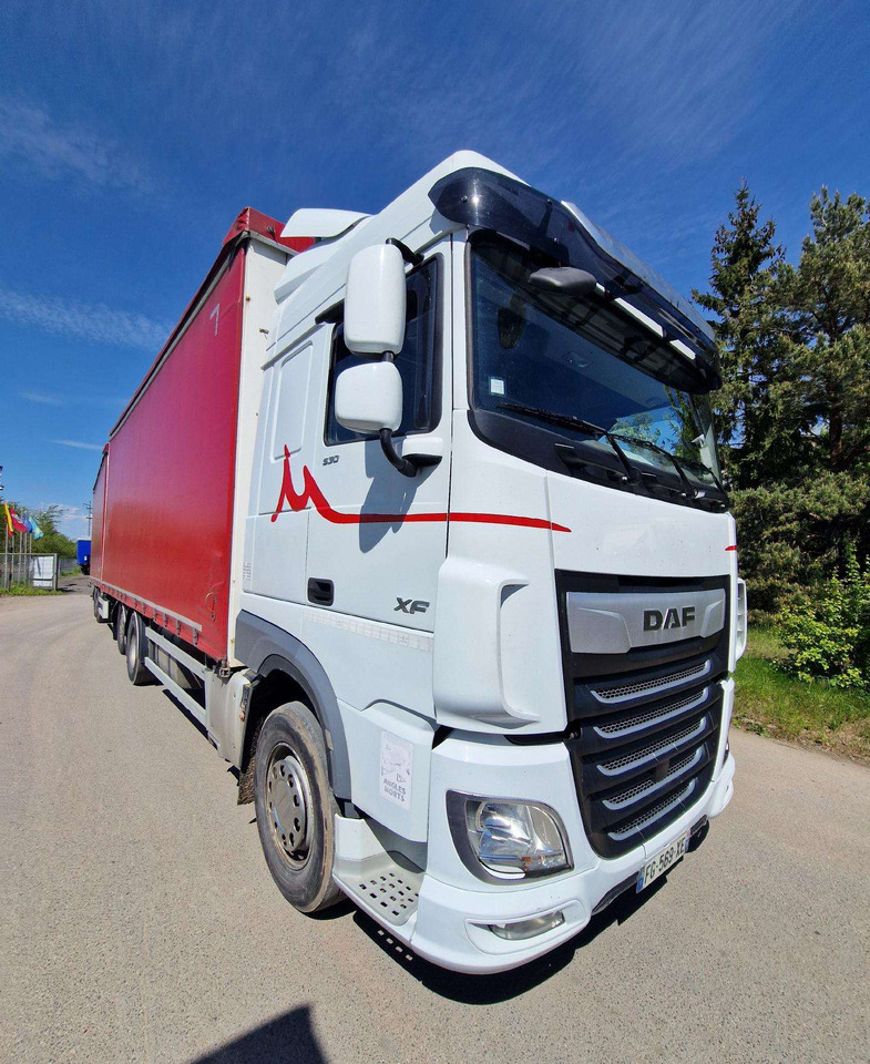 DAF XF 530 FT - Камион с брезент: снимка 4 DAF XF 530 FT - Камион с брезент: снимка 4