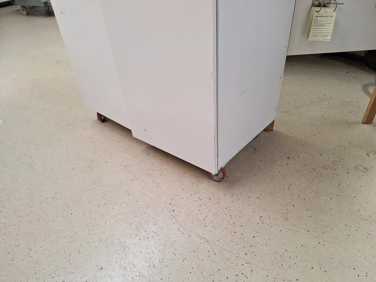 1 Stk. Arbeitsplatz - Оборудване за гаражи/ Работилници: снимка 2 1 Stk. Arbeitsplatz - Оборудване за гаражи/ Работилници: снимка 2