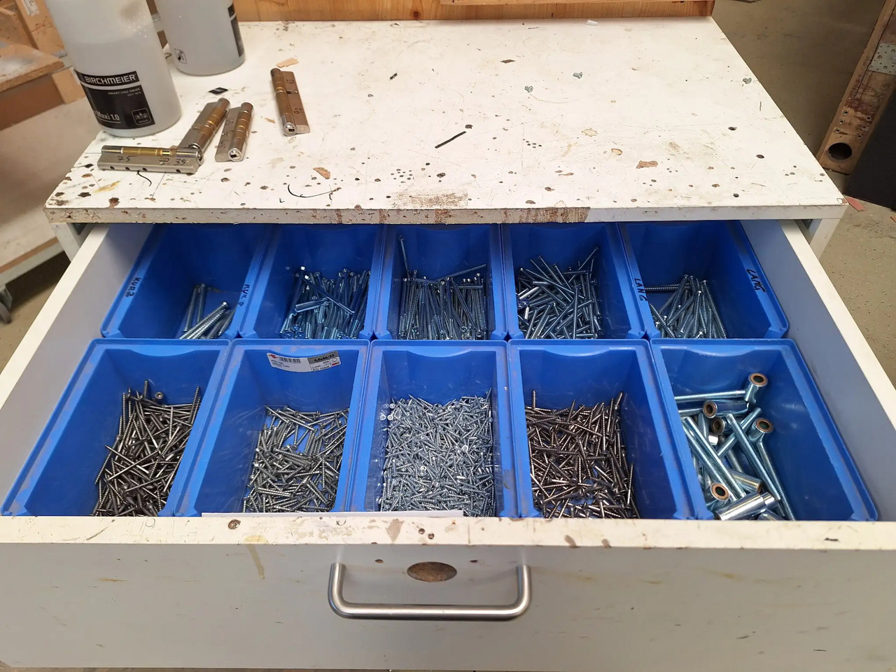 1 Stk. Arbeitsplatz - Оборудване за гаражи/ Работилници: снимка 3 1 Stk. Arbeitsplatz - Оборудване за гаражи/ Работилници: снимка 3