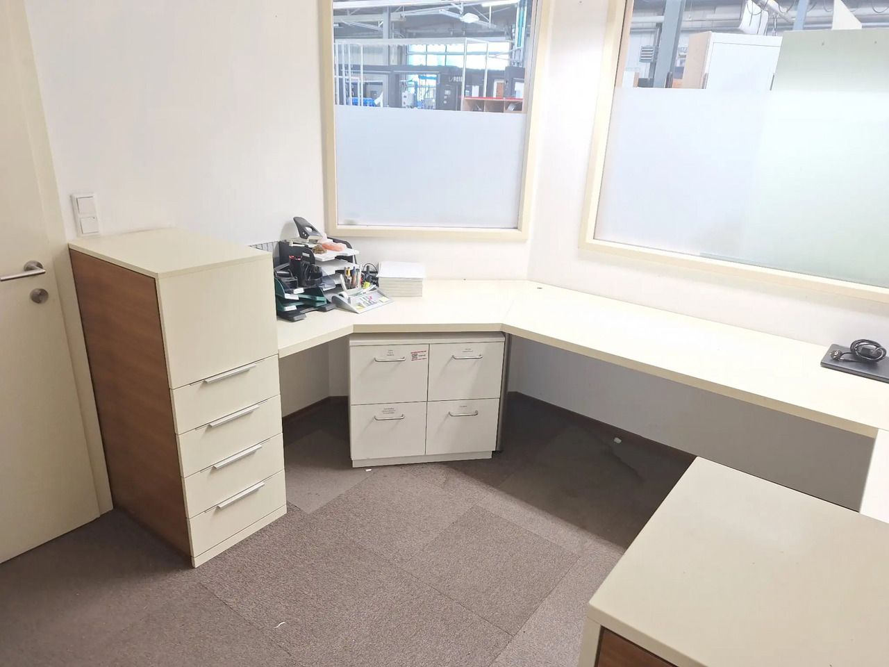 1 Stk. Büro Kombination (Pieno) - Инструмент/ Оборудване: снимка 5 1 Stk. Büro Kombination (Pieno) - Инструмент/ Оборудване: снимка 5