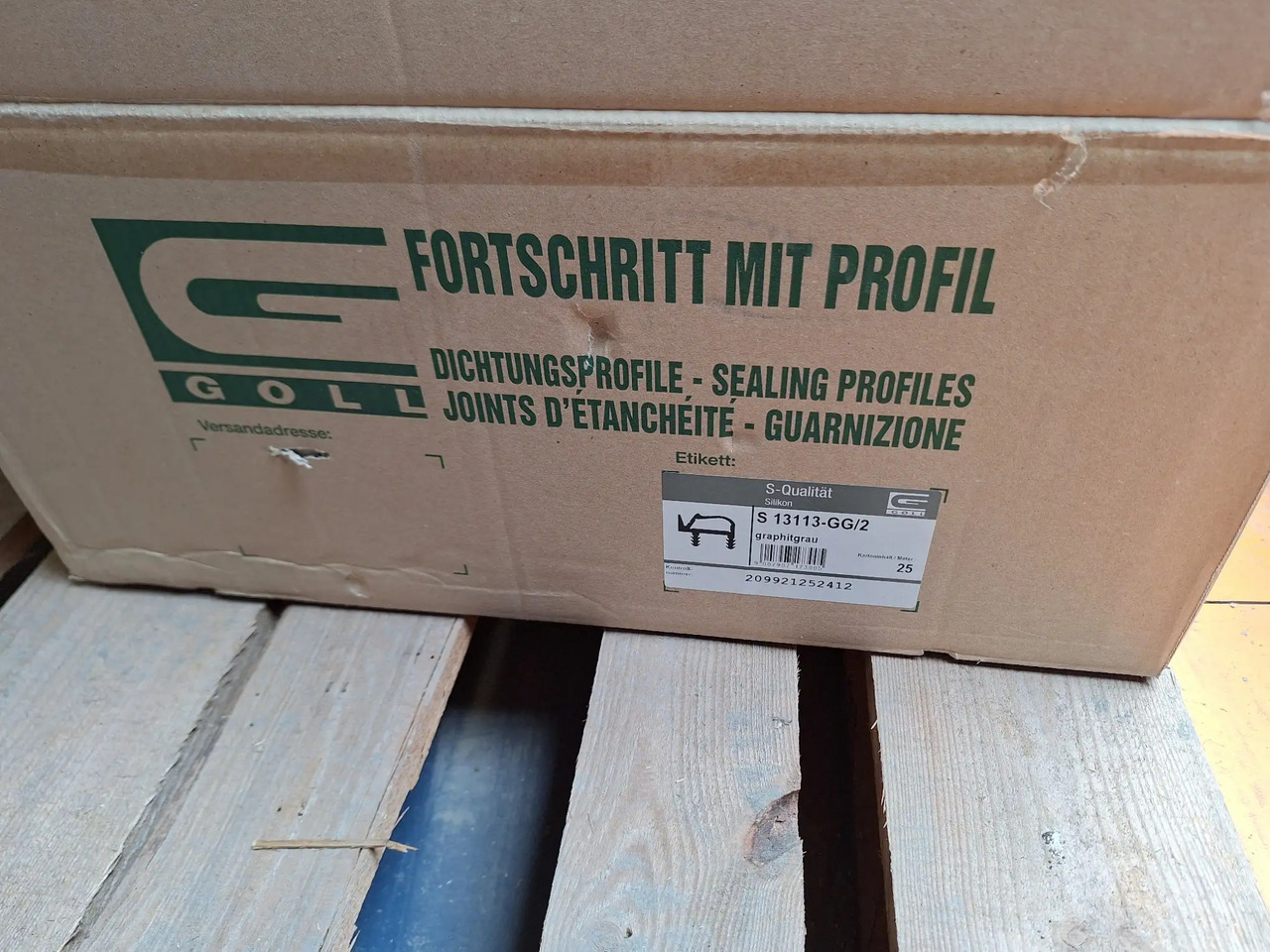 1 Stk. Dichtungsprofil (Goll) - Оборудване за гаражи/ Работилници: снимка 2 1 Stk. Dichtungsprofil (Goll) - Оборудване за гаражи/ Работилници: снимка 2