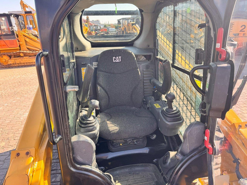 Caterpillar 287D NVT - Мини челен товарач: снимка 3 Caterpillar 287D NVT - Мини челен товарач: снимка 3