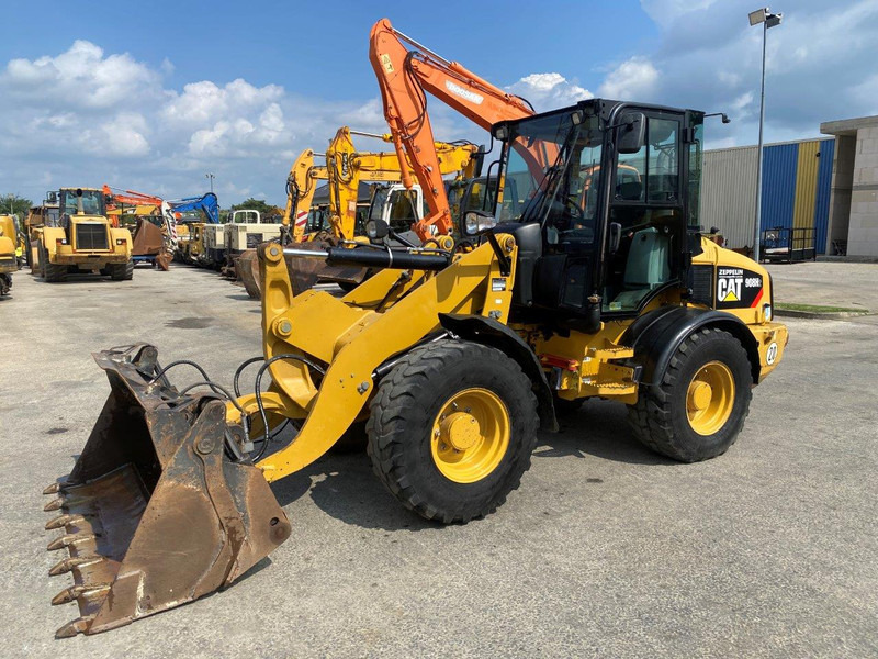 Caterpillar 908 H2 NVT - Товарач: снимка 2 Caterpillar 908 H2 NVT - Товарач: снимка 2
