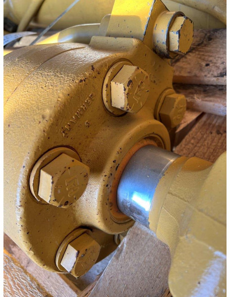 Caterpillar 950H Lifting cylinder OEM 2424272 - Хидравлика: снимка 3 Caterpillar 950H Lifting cylinder OEM 2424272 - Хидравлика: снимка 3