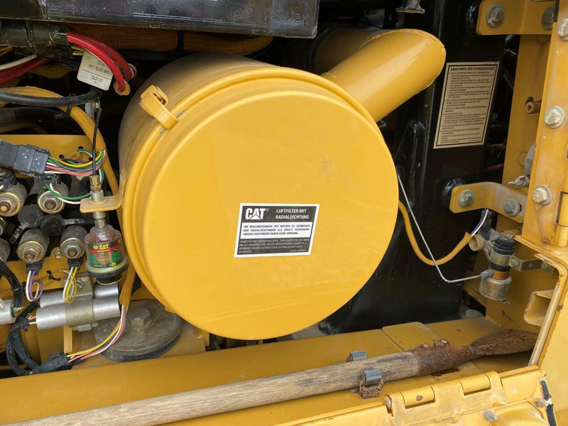 Верижен товарач Caterpillar 953C NVT: снимка 13