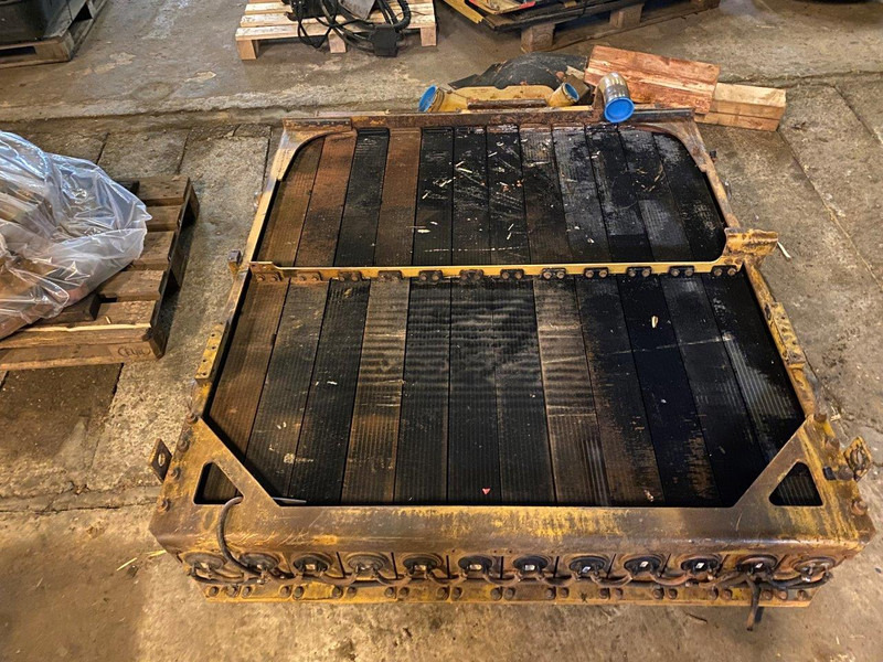 Caterpillar D11 Radiator GP 1569846 - Радиатор: снимка 1 Caterpillar D11 Radiator GP 1569846 - Радиатор: снимка 1