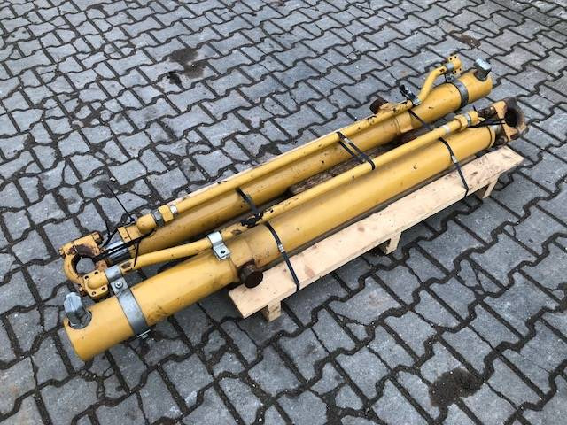 Caterpillar D6 R/T Lift Cilinder OEM 2274008/2274007 - Хидравлика: снимка 2 Caterpillar D6 R/T Lift Cilinder OEM 2274008/2274007 - Хидравлика: снимка 2