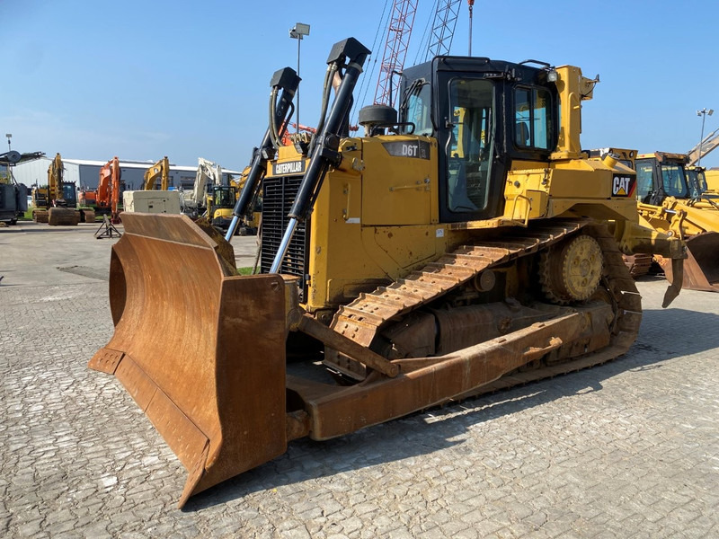 Caterpillar D6T NVT - Булдозер: снимка 1 Caterpillar D6T NVT - Булдозер: снимка 1