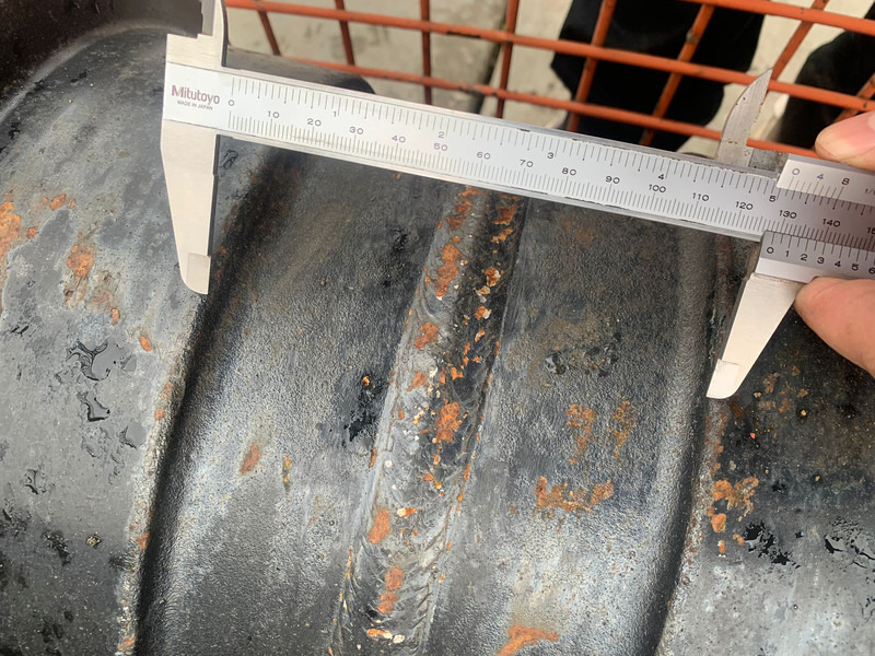 Hitachi Hitachi EX1200D5 bottom track roller SF - Рама/ Шаси: снимка 5 Hitachi Hitachi EX1200D5 bottom track roller SF - Рама/ Шаси: снимка 5