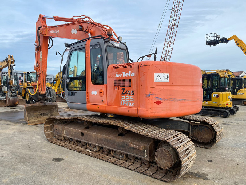 Hitachi ZX 225 USRLC NVT - Верижен багер: снимка 2 Hitachi ZX 225 USRLC NVT - Верижен багер: снимка 2