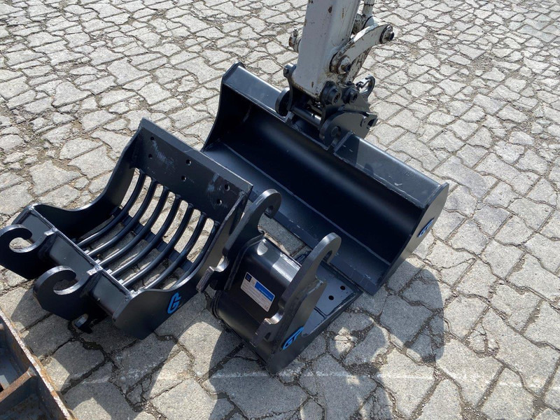 Takeuchi TB210R NVT - Мини багер: снимка 5 Takeuchi TB210R NVT - Мини багер: снимка 5