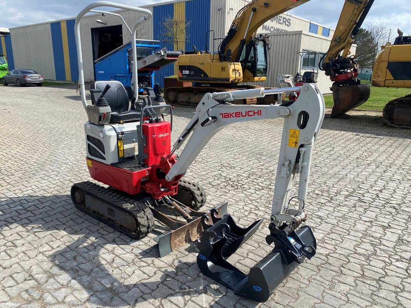 Takeuchi TB210R NVT - Мини багер: снимка 3 Takeuchi TB210R NVT - Мини багер: снимка 3
