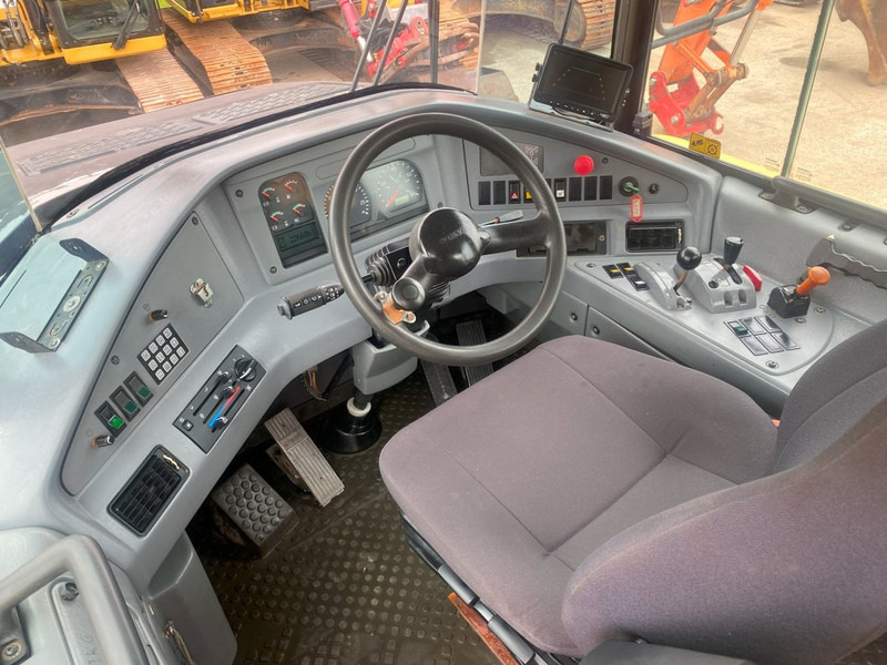 Volvo A30D 6x6 dumper articulated hauler NVT - Самосвал: снимка 3 Volvo A30D 6x6 dumper articulated hauler NVT - Самосвал: снимка 3