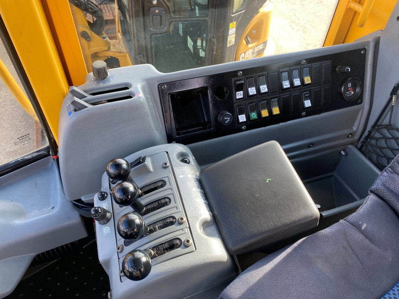 Volvo L90E NVT - Колесен товарач: снимка 5 Volvo L90E NVT - Колесен товарач: снимка 5