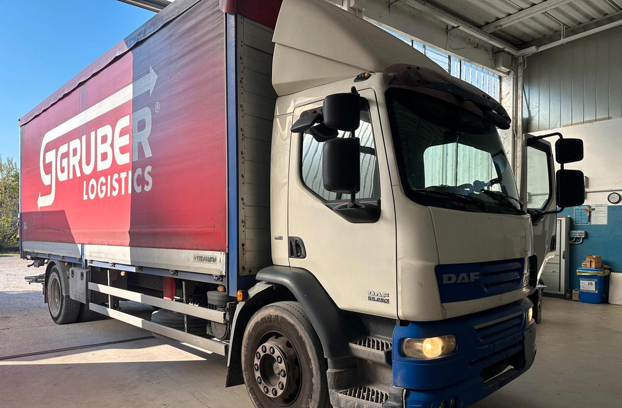 Daf 55.250 EURO 5 PORTATA 100 Q.LI - Камион с брезент: снимка 1 Daf 55.250 EURO 5 PORTATA 100 Q.LI - Камион с брезент: снимка 1