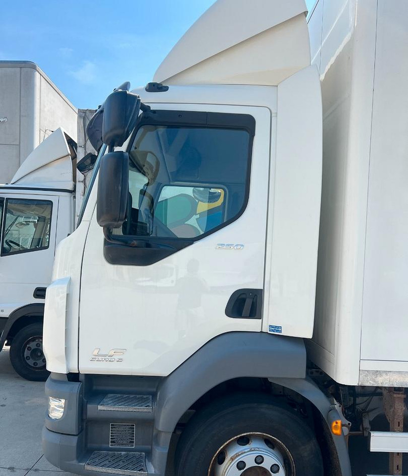 Daf lf 250 fa furgone 8 mt euro 6 - Камион фургон: снимка 4 Daf lf 250 fa furgone 8 mt euro 6 - Камион фургон: снимка 4
