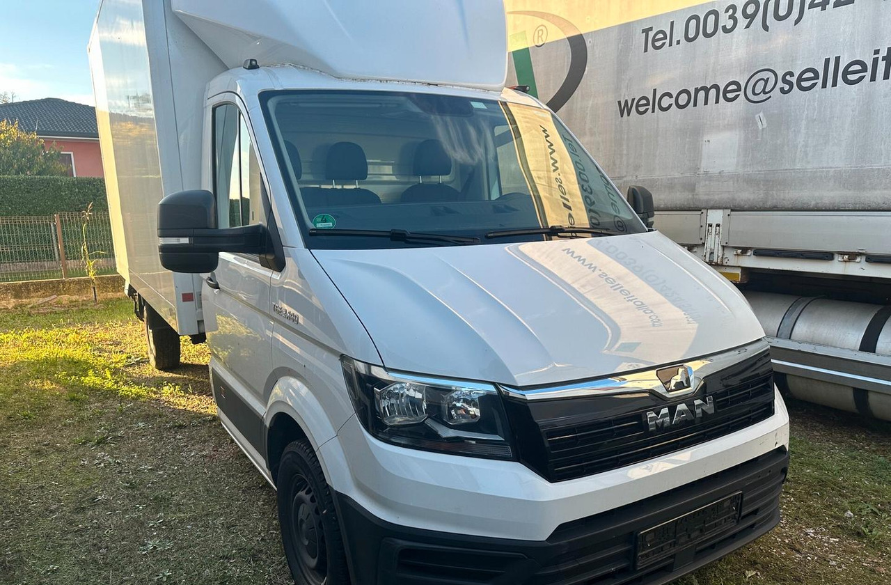 Volkswagen - Лекотоварен автомобил фургон: снимка 2 Volkswagen - Лекотоварен автомобил фургон: снимка 2