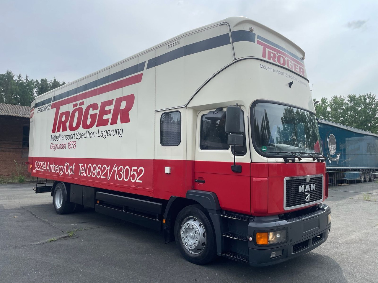 MAN 18.264 M40 Wohnmobil/4xBett/AC/Standheizung/EU2 - Камион фургон: снимка 1 MAN 18.264 M40 Wohnmobil/4xBett/AC/Standheizung/EU2 - Камион фургон: снимка 1