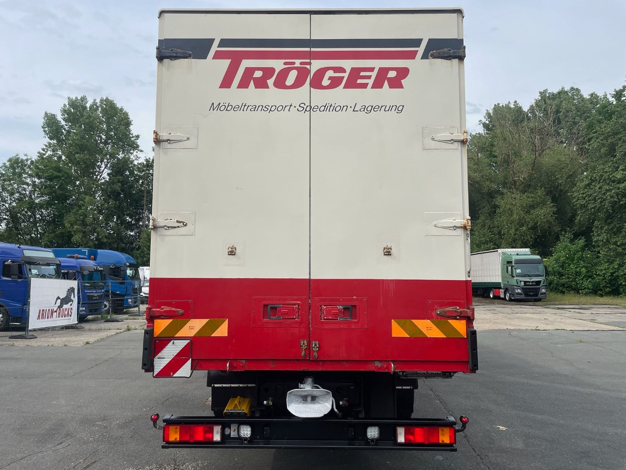 MAN 18.264 M40 Wohnmobil/4xBett/AC/Standheizung/EU2 - Камион фургон: снимка 5 MAN 18.264 M40 Wohnmobil/4xBett/AC/Standheizung/EU2 - Камион фургон: снимка 5