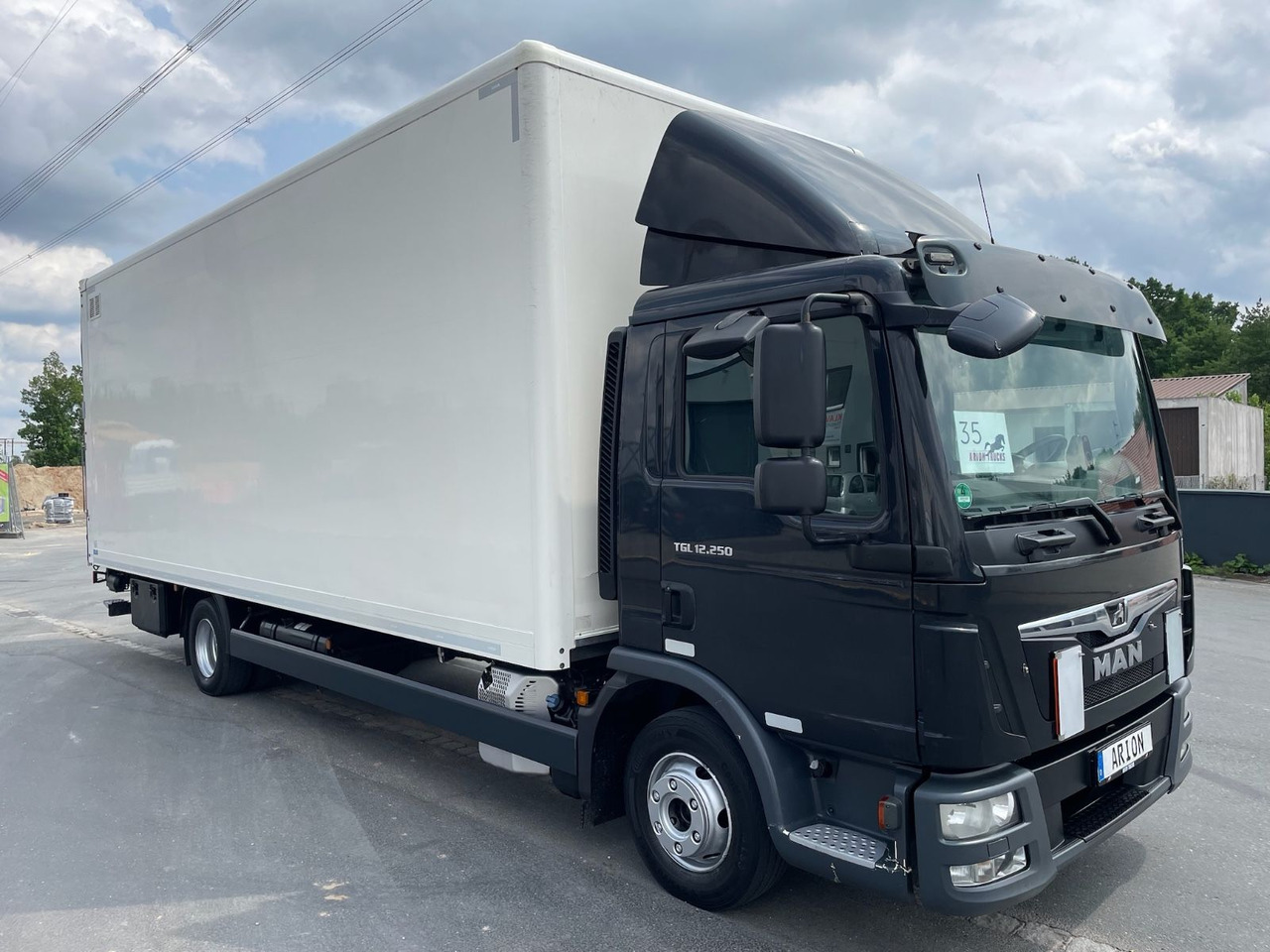 MAN TGL 12.250 4x2 BL Koffer/LBW/PALFINGER/AC/EU6c - Камион фургон: снимка 1 MAN TGL 12.250 4x2 BL Koffer/LBW/PALFINGER/AC/EU6c - Камион фургон: снимка 1