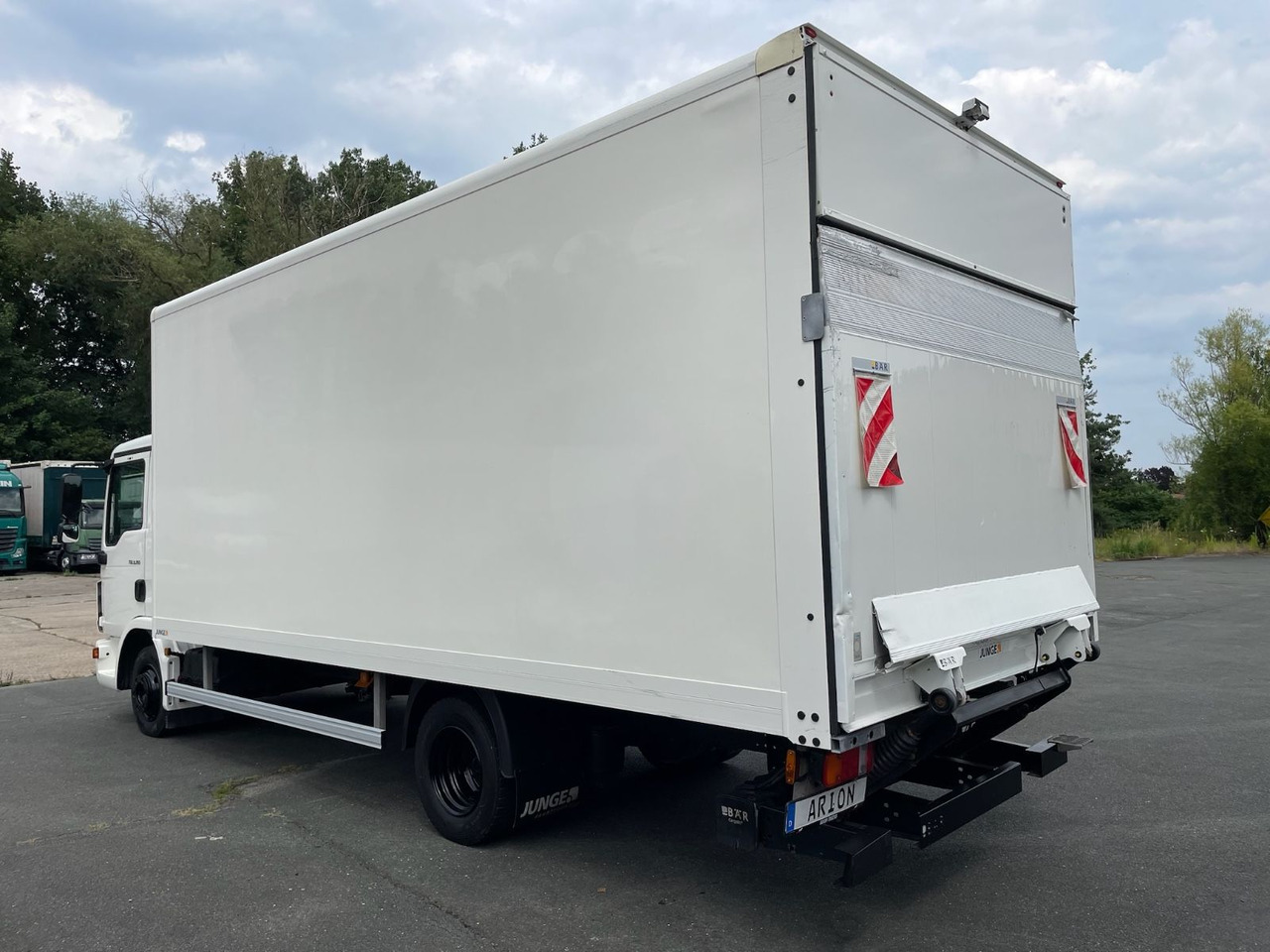MAN TGL 8.190 4x2 BL Koffer/MIETE/MIETKAUF/LBW/EU6d - Лекотоварен автомобил фургон: снимка 4 MAN TGL 8.190 4x2 BL Koffer/MIETE/MIETKAUF/LBW/EU6d - Лекотоварен автомобил фургон: снимка 4