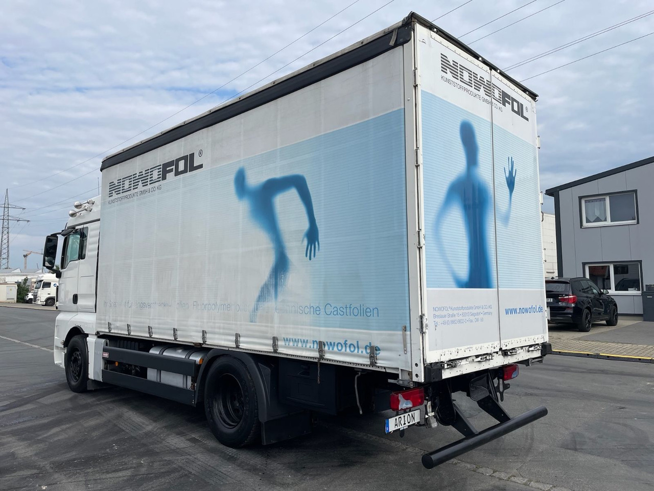 MAN TGX 18.440 4x2 BL Pritsche+Plane/AC/2xBett/EU5 - Камион с брезент: снимка 4 MAN TGX 18.440 4x2 BL Pritsche+Plane/AC/2xBett/EU5 - Камион с брезент: снимка 4