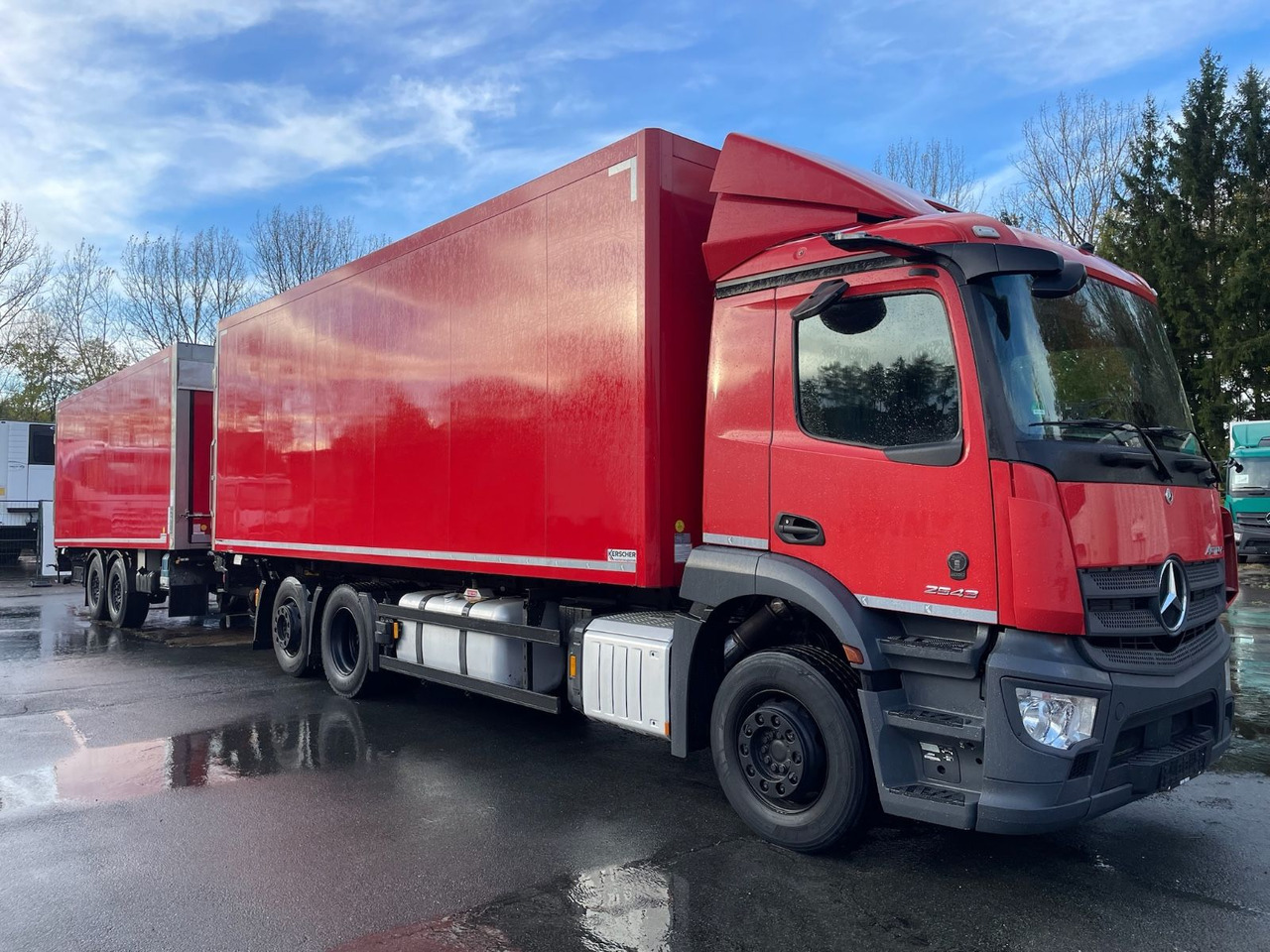 Mercedes-Benz Actros 2543 6x2 Kühlkoffer/CARRIER/KERSCHER/EU6d - Рефрижератор камион: снимка 1 Mercedes-Benz Actros 2543 6x2 Kühlkoffer/CARRIER/KERSCHER/EU6d - Рефрижератор камион: снимка 1