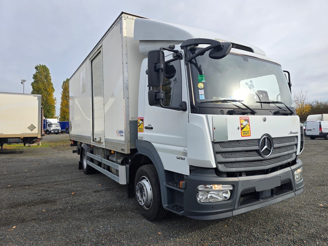 Mercedes-Benz Atego 1218 4x2 Koffer/FULL-ADR/EXIII/LBW/AC/EU6d - Камион фургон: снимка 1 Mercedes-Benz Atego 1218 4x2 Koffer/FULL-ADR/EXIII/LBW/AC/EU6d - Камион фургон: снимка 1