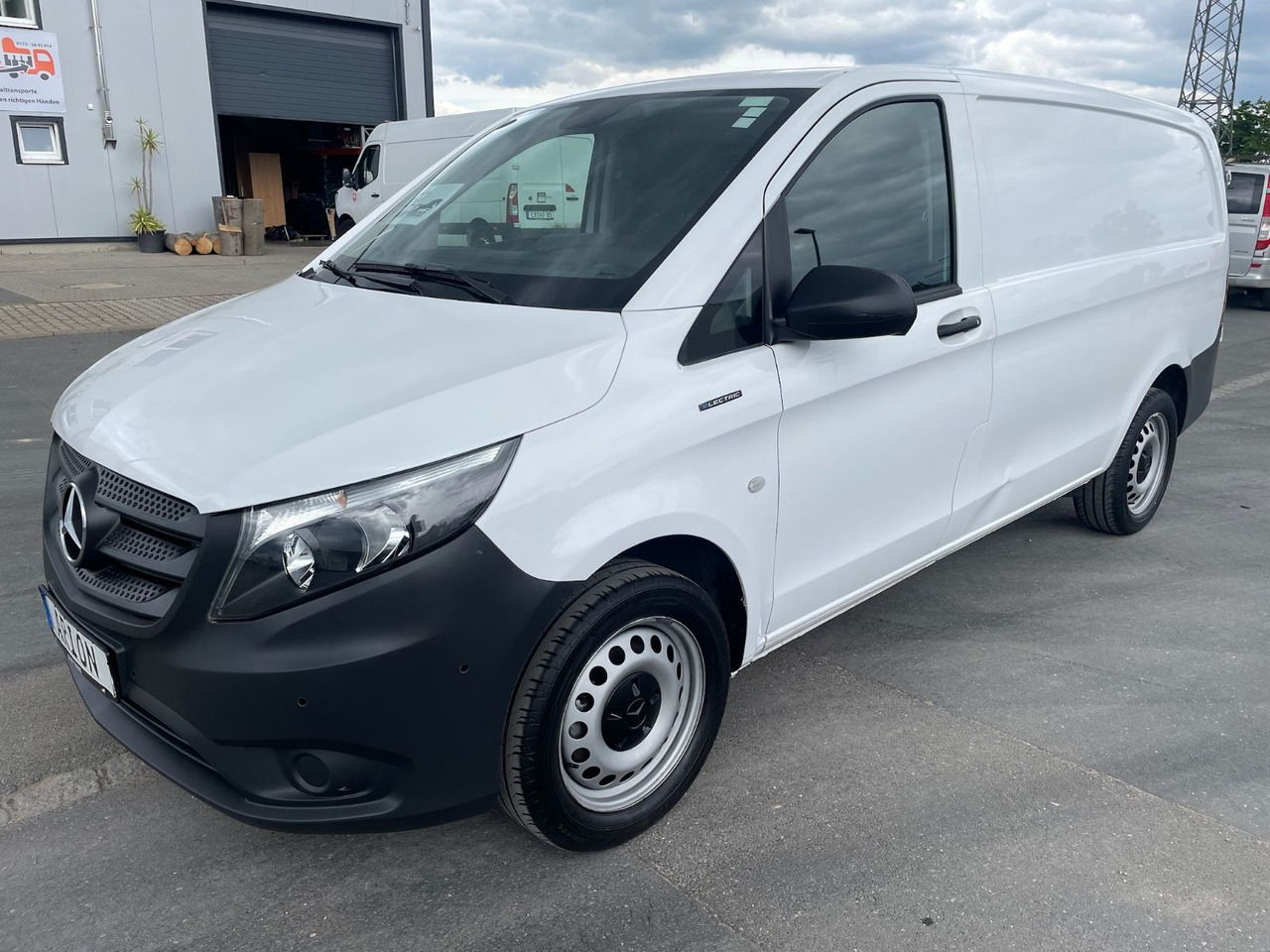 Mercedes-Benz eVito 111 Kastenwagen lang/Kamera/AC/70kW/3Sitze - Малък ван, Електрически бус: снимка 3 Mercedes-Benz eVito 111 Kastenwagen lang/Kamera/AC/70kW/3Sitze - Малък ван, Електрически бус: снимка 3