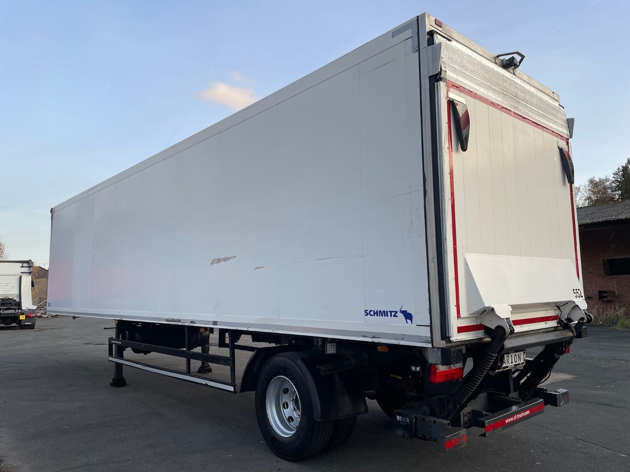 Schmitz Cargobull SKO10/CARRIER/MAXIMA1300/3398h/LBW/BÄR/Lenkachse - Рефрижератор полуремарке: снимка 5 Schmitz Cargobull SKO10/CARRIER/MAXIMA1300/3398h/LBW/BÄR/Lenkachse - Рефрижератор полуремарке: снимка 5