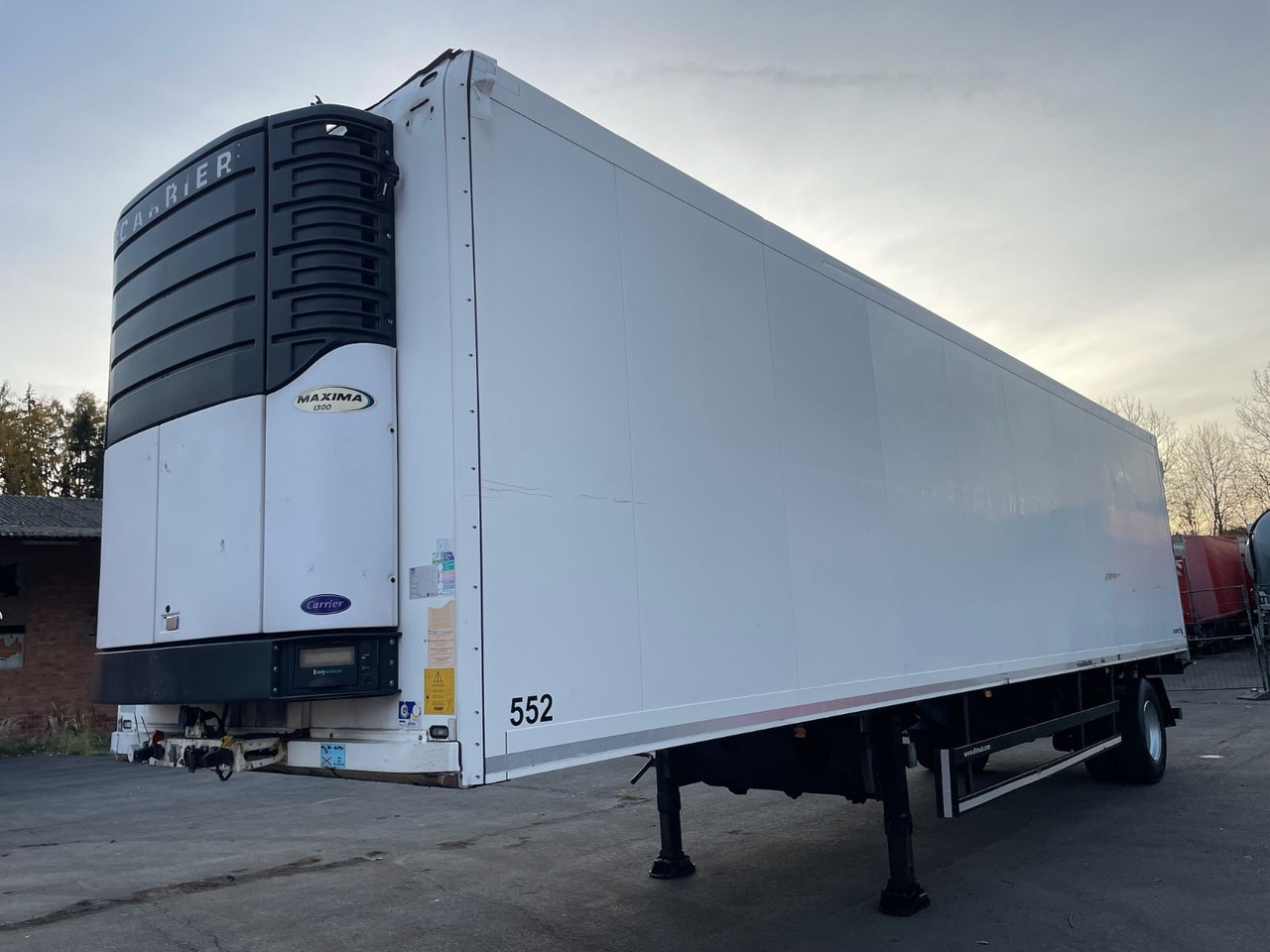 Schmitz Cargobull SKO10/CARRIER/MAXIMA1300/3398h/LBW/BÄR/Lenkachse - Рефрижератор полуремарке: снимка 3 Schmitz Cargobull SKO10/CARRIER/MAXIMA1300/3398h/LBW/BÄR/Lenkachse - Рефрижератор полуремарке: снимка 3