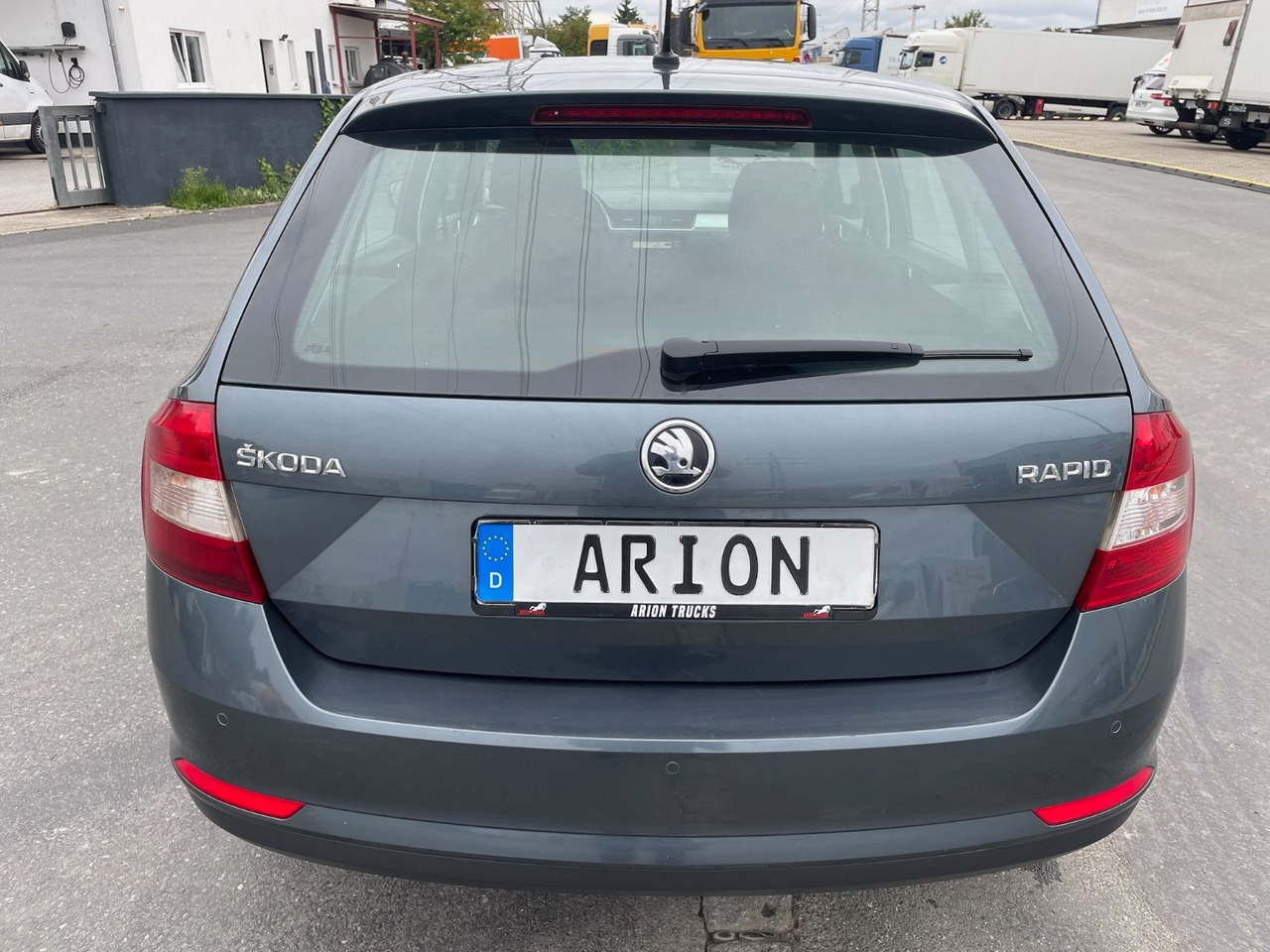 Skoda Rapid Spaceback Ambition - Комби: снимка 5 Skoda Rapid Spaceback Ambition - Комби: снимка 5