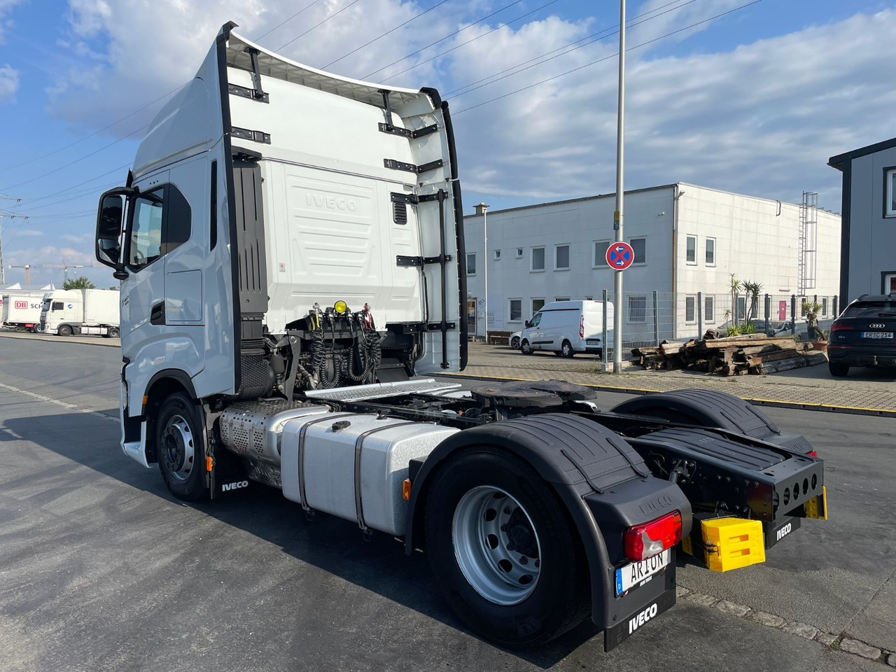 Iveco S-Way 490 4x2/Retarder/ServiceNeu/TÜV06-26/EU6 - Влекач: снимка 4 Iveco S-Way 490 4x2/Retarder/ServiceNeu/TÜV06-26/EU6 - Влекач: снимка 4