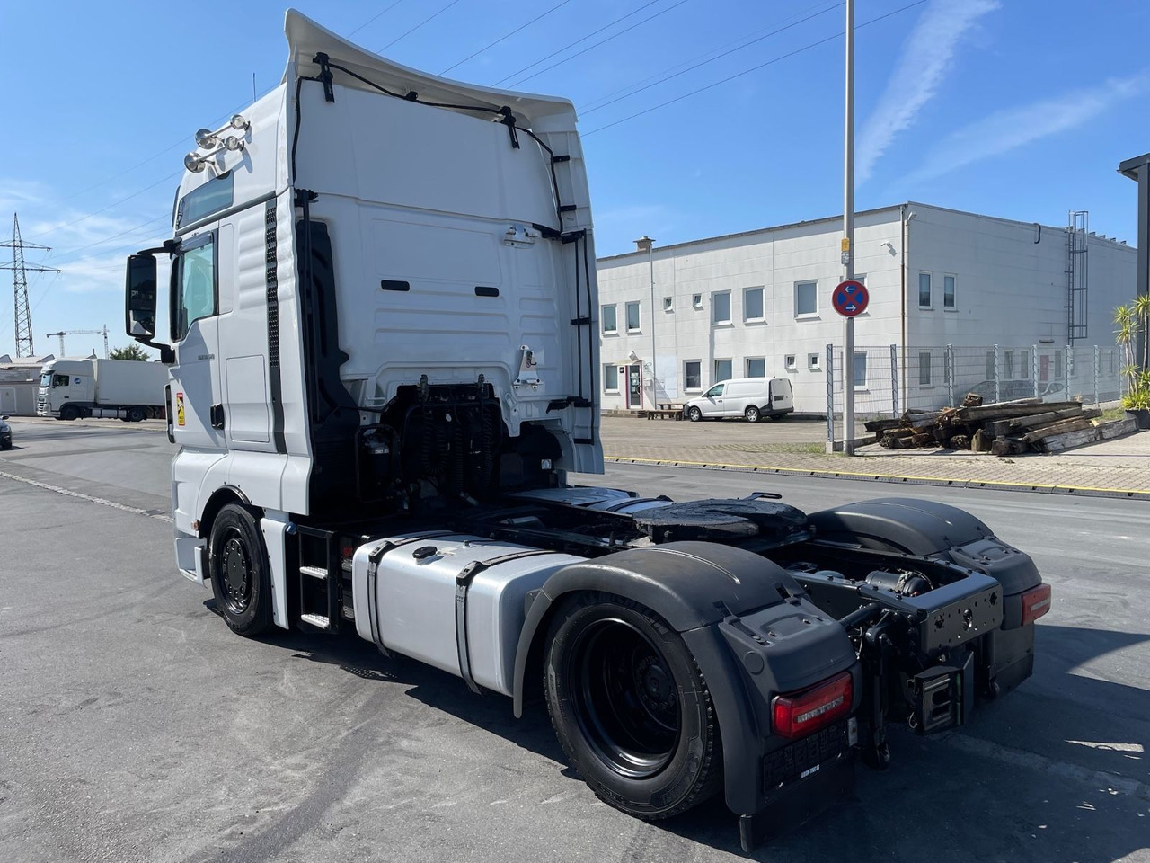 MAN TGX 18.510 4x2 LLS-U/MEGA/Retarder/StandAC/EU6d - Влекач: снимка 4 MAN TGX 18.510 4x2 LLS-U/MEGA/Retarder/StandAC/EU6d - Влекач: снимка 4