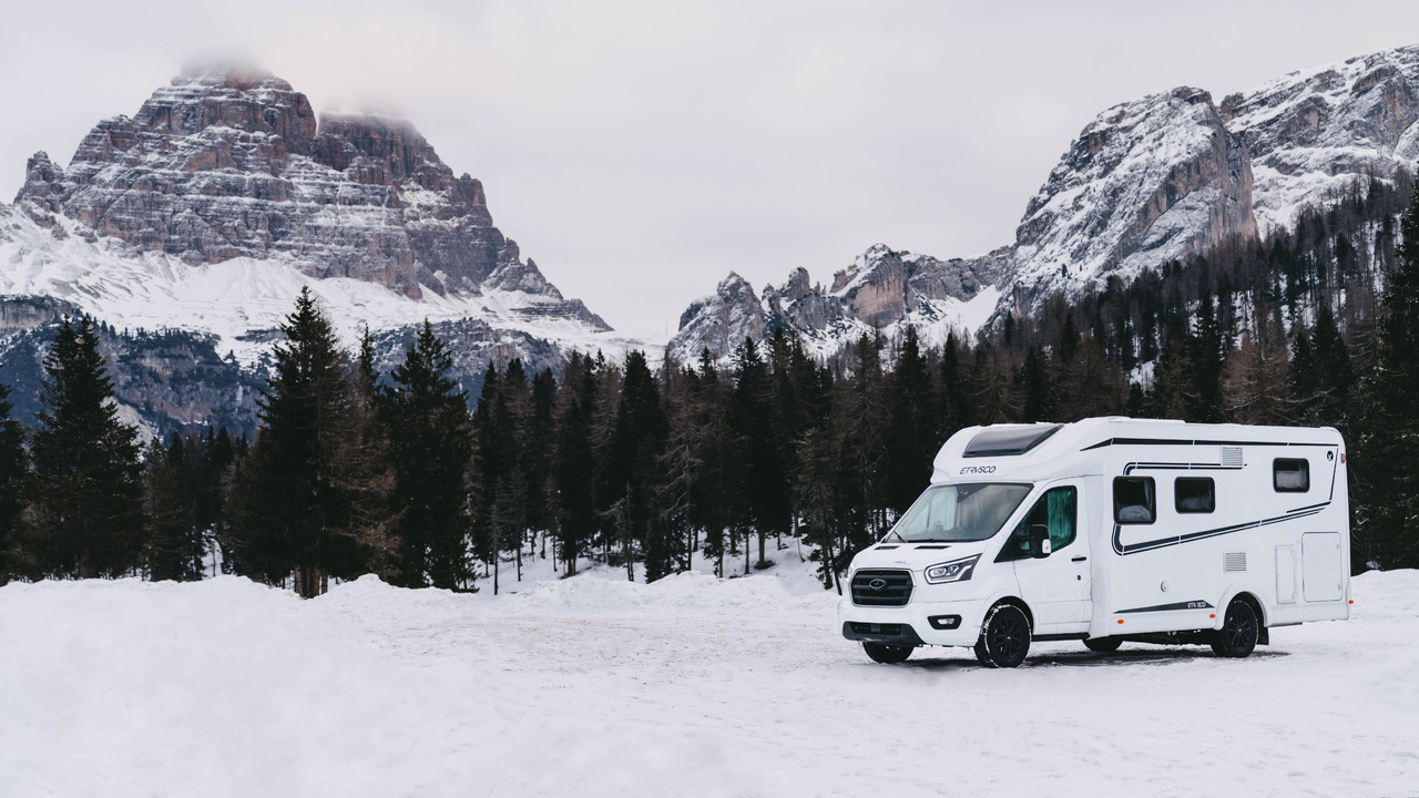 Etrusco T 7.3 QCF - Полуинтегриран кемпер: снимка 2 Etrusco T 7.3 QCF - Полуинтегриран кемпер: снимка 2