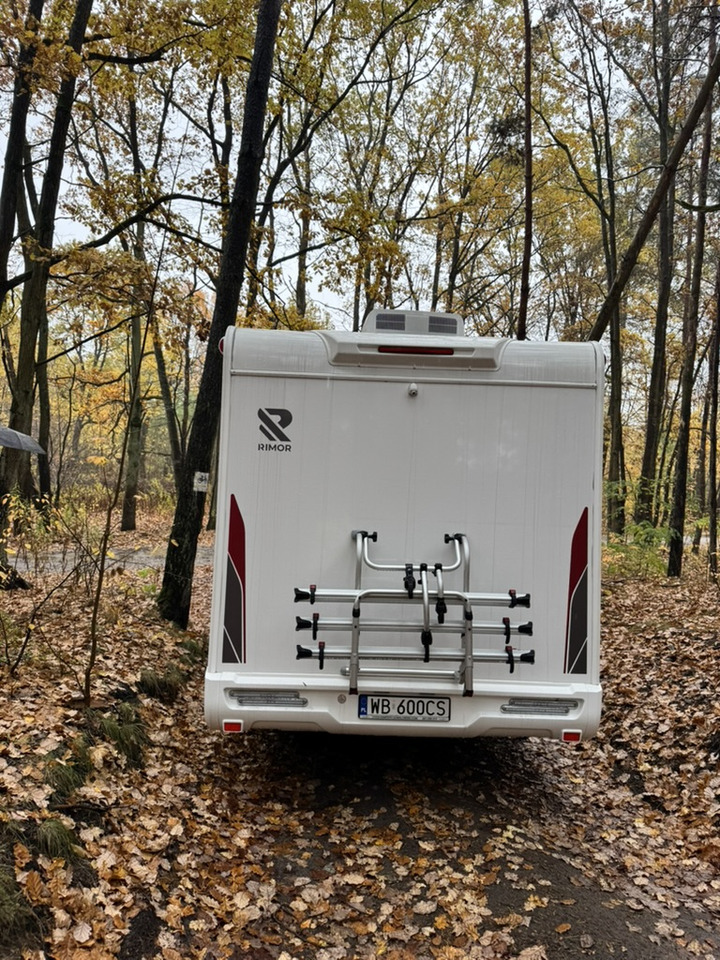 Rimor Seal 695 - Алковен кемпер: снимка 5 Rimor Seal 695 - Алковен кемпер: снимка 5