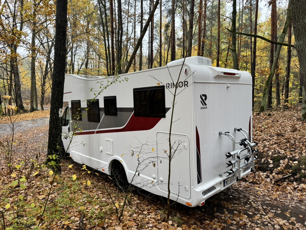 Rimor Seal 695 - Алковен кемпер: снимка 3 Rimor Seal 695 - Алковен кемпер: снимка 3