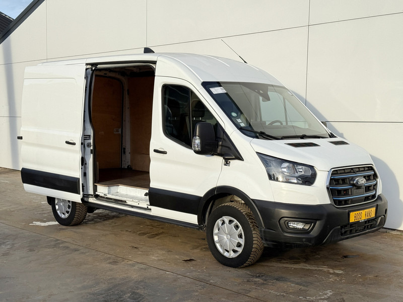 Ford E-Transit 390 75kWh 184PK 390 Elektrisch 75kWh 334km WLTP BEV Snelladen L2H2 Climate Control Tachograaf Carplay 360° Camera Stoelverwarming Parkeersensoren voor achter Laadkabel - Товарен бус, Електрически бус: снимка 5 Ford E-Transit 390 75kWh 184PK 390 Elektrisch 75kWh 334km WLTP BEV Snelladen L2H2 Climate Control Tachograaf Carplay 360° Camera Stoelverwarming Parkeersensoren voor achter Laadkabel - Товарен бус, Електрически бус: снимка 5