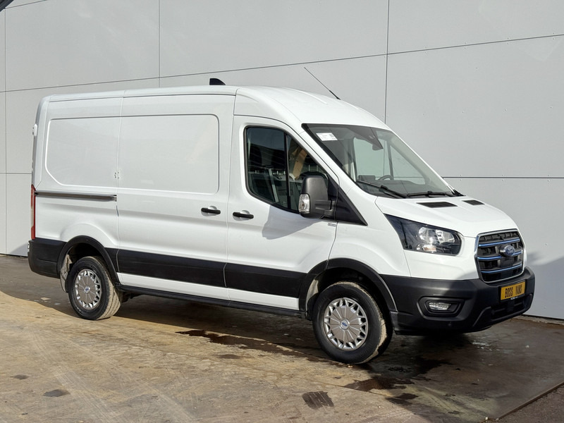 Ford E-Transit 390 75kWh 184PK Elektrisch 75kWh 334km WLTP BEV Snelladen L2H2 Climate Control Tacho Carplay Camera Stoelverwarming Parkeersensoren voor achter - Товарен бус, Електрически бус: снимка 4 Ford E-Transit 390 75kWh 184PK Elektrisch 75kWh 334km WLTP BEV Snelladen L2H2 Climate Control Tacho Carplay Camera Stoelverwarming Parkeersensoren voor achter - Товарен бус, Електрически бус: снимка 4
