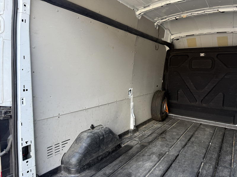 Товарен бус Ford Transit 350 2.0 TDCI 170PK L3H3 170PK Airco Cruise Control Parkeersensoren voor achter: снимка 13 Товарен бус Ford Transit 350 2.0 TDCI 170PK L3H3 170PK Airco Cruise Control Parkeersensoren voor achter: снимка 13