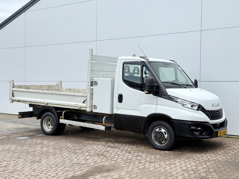 Iveco Daily 35C12 2.3 L3 Kipper Dubbellucht 3.5t Trekhaak Airco Cruise Control Lucht Geveerde Stoel - Бус самосвал: снимка 5 Iveco Daily 35C12 2.3 L3 Kipper Dubbellucht 3.5t Trekhaak Airco Cruise Control Lucht Geveerde Stoel - Бус самосвал: снимка 5