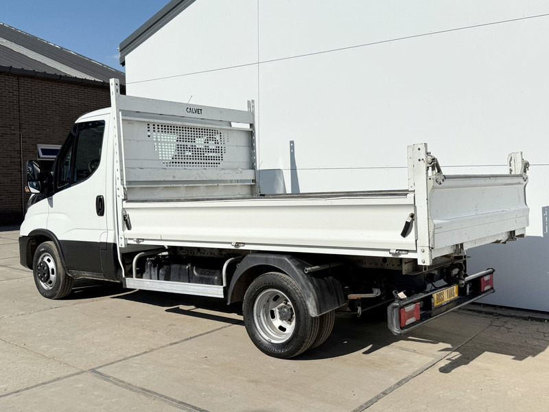 Iveco Daily 35C14 Kipper Dubbellucht Trekhaak Airco Cruise Control Lucht Geveerde Stoel - Бус самосвал: снимка 3 Iveco Daily 35C14 Kipper Dubbellucht Trekhaak Airco Cruise Control Lucht Geveerde Stoel - Бус самосвал: снимка 3