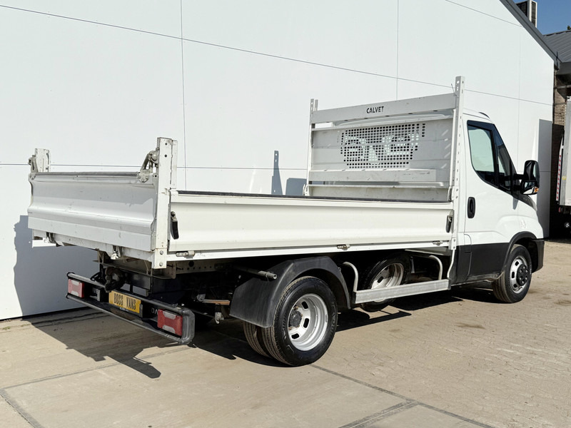 Iveco Daily 35C14 Kipper Dubbellucht Trekhaak Airco Cruise Control Lucht Geveerde Stoel - Бус самосвал: снимка 4 Iveco Daily 35C14 Kipper Dubbellucht Trekhaak Airco Cruise Control Lucht Geveerde Stoel - Бус самосвал: снимка 4