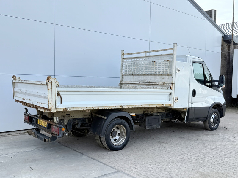Iveco Daily 35C18 3.0 3.0 Automaat Kipper Dubbellucht 3.5t Trekhaak Airco Cruise Control - Бус самосвал: снимка 4 Iveco Daily 35C18 3.0 3.0 Automaat Kipper Dubbellucht 3.5t Trekhaak Airco Cruise Control - Бус самосвал: снимка 4