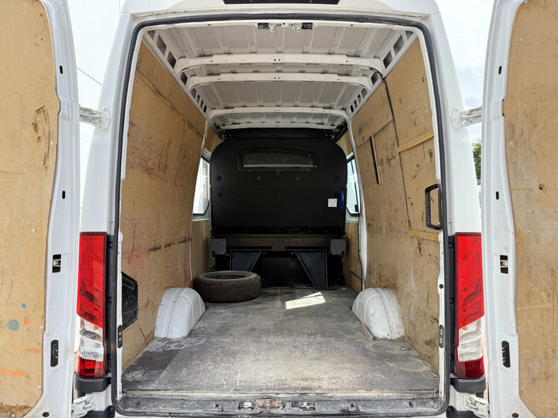 Товарен бус, Бус с двойна кабина Iveco Daily 35S14 2.3 L2H2 Dubbele Cabine 7 Stoelen Mixto DoKa Airco Cruise Control Trekhaak 3.5t Lucht geveerde stoel: снимка 13