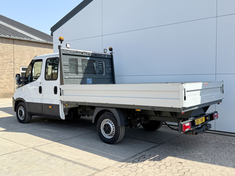 Iveco Daily 35S16 2.3 Automaat Dubbele Cabine Trekhaak 3.5t Climate Control 7 Zitplaatsen Standkachel DC - Бордови бус, Бус с двойна кабина: снимка 2 Iveco Daily 35S16 2.3 Automaat Dubbele Cabine Trekhaak 3.5t Climate Control 7 Zitplaatsen Standkachel DC - Бордови бус, Бус с двойна кабина: снимка 2