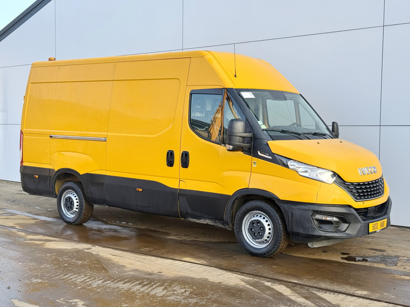 Iveco Daily 35S16 2.3 Automaat L2H2 Oprijplaat Trekhaak Climate Control Cruise Control Lucht Geveerde Stoel - Товарен бус: снимка 4 Iveco Daily 35S16 2.3 Automaat L2H2 Oprijplaat Trekhaak Climate Control Cruise Control Lucht Geveerde Stoel - Товарен бус: снимка 4